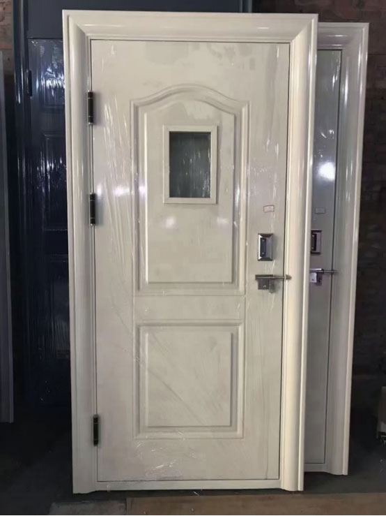 祁连学校教室门