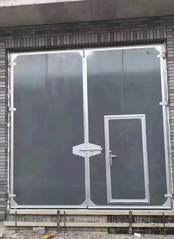 祁连工业平开门在大型设备制造车间的应用实例