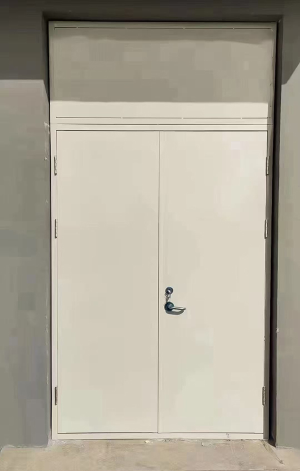 展览馆项目完成大跨度祁连防火门安装